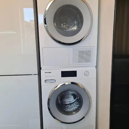 דירה Apartment's Ortakchiev 1 סופיה