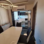 Apartment's Ortakchiev 1 Appartamento