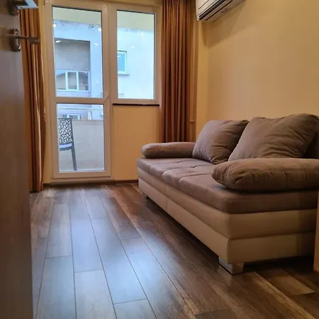 Apartment's Ortakchiev 1 صوفيا